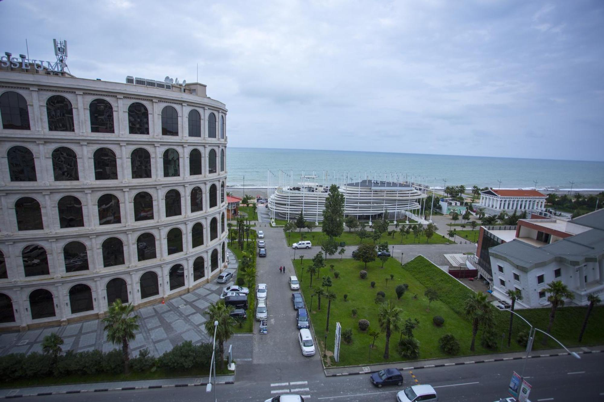 Ferienwohnung Olympic Batumi Exterior foto